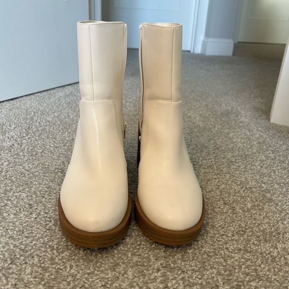 Universal Thread Jenna platform boots - Picture 3 of 7